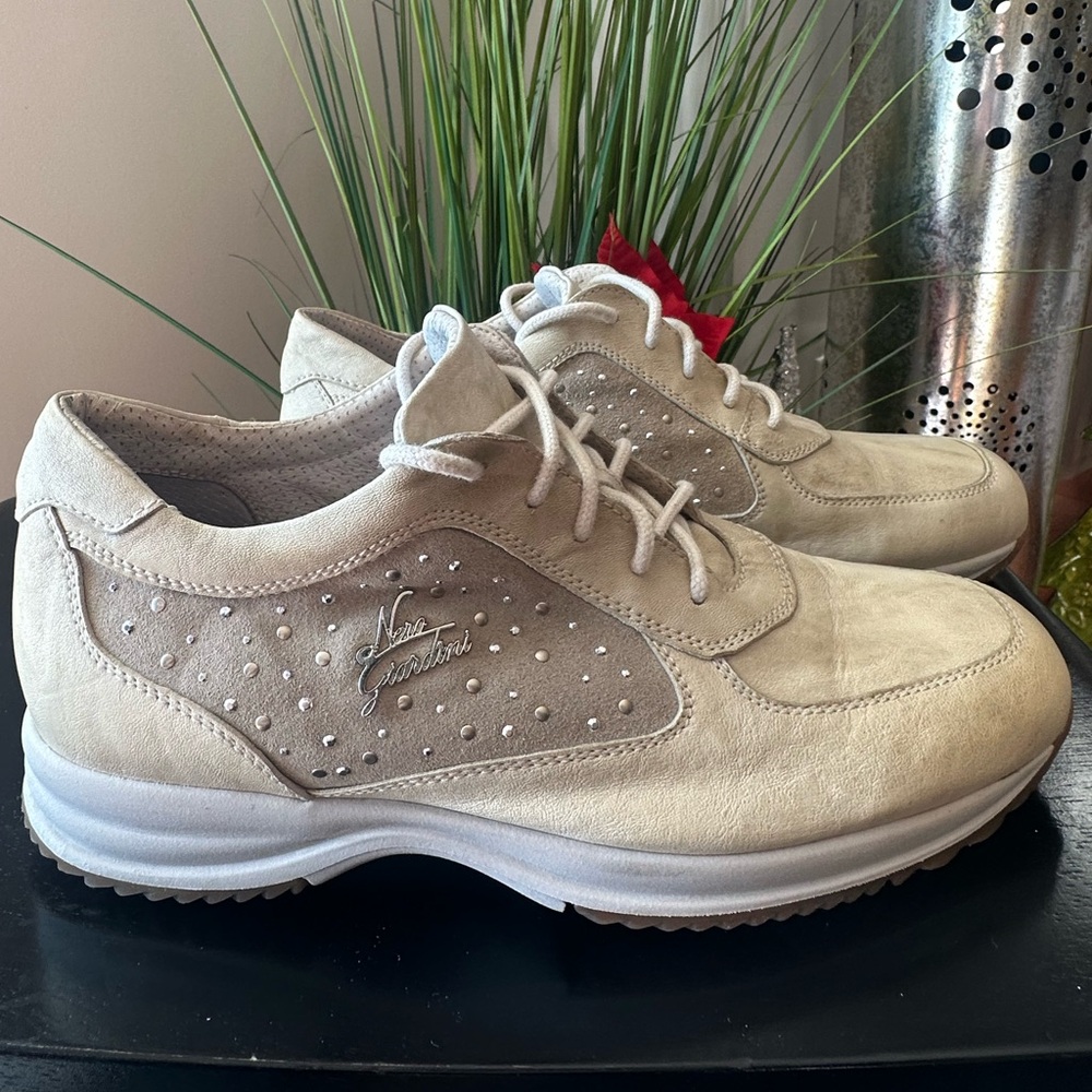 Nero Giardini Cream Leather Sneakers Woman Italian designer Comfortable Stylish